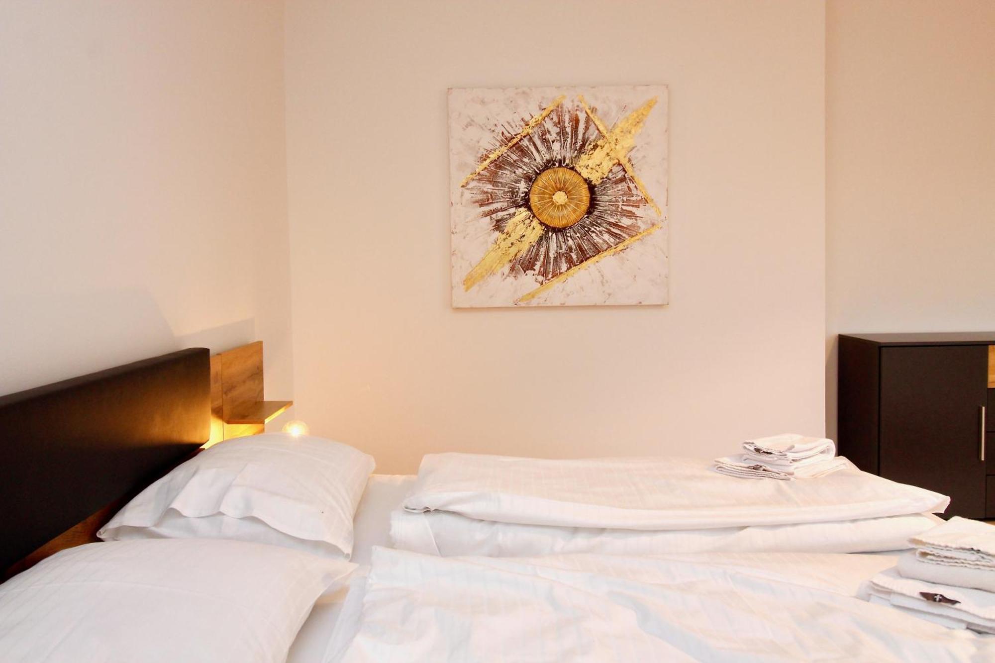 Graz Central Penthouse Style Apt Exterior foto